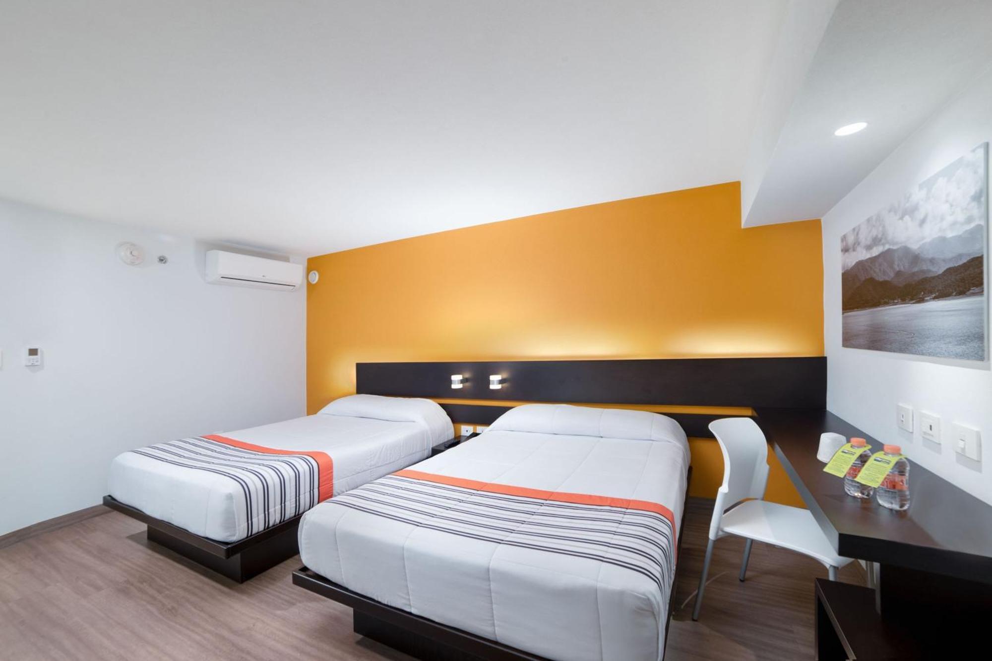 City Express Junior By Marriott Ciudad De Mexico Sullivan Extérieur photo