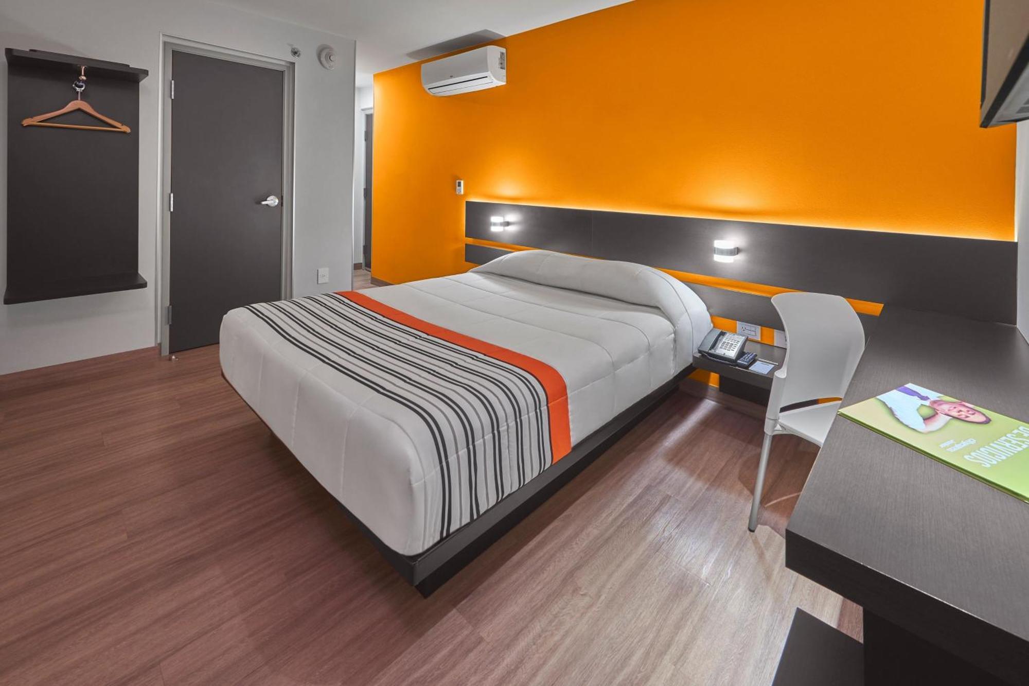 City Express Junior By Marriott Ciudad De Mexico Sullivan Extérieur photo